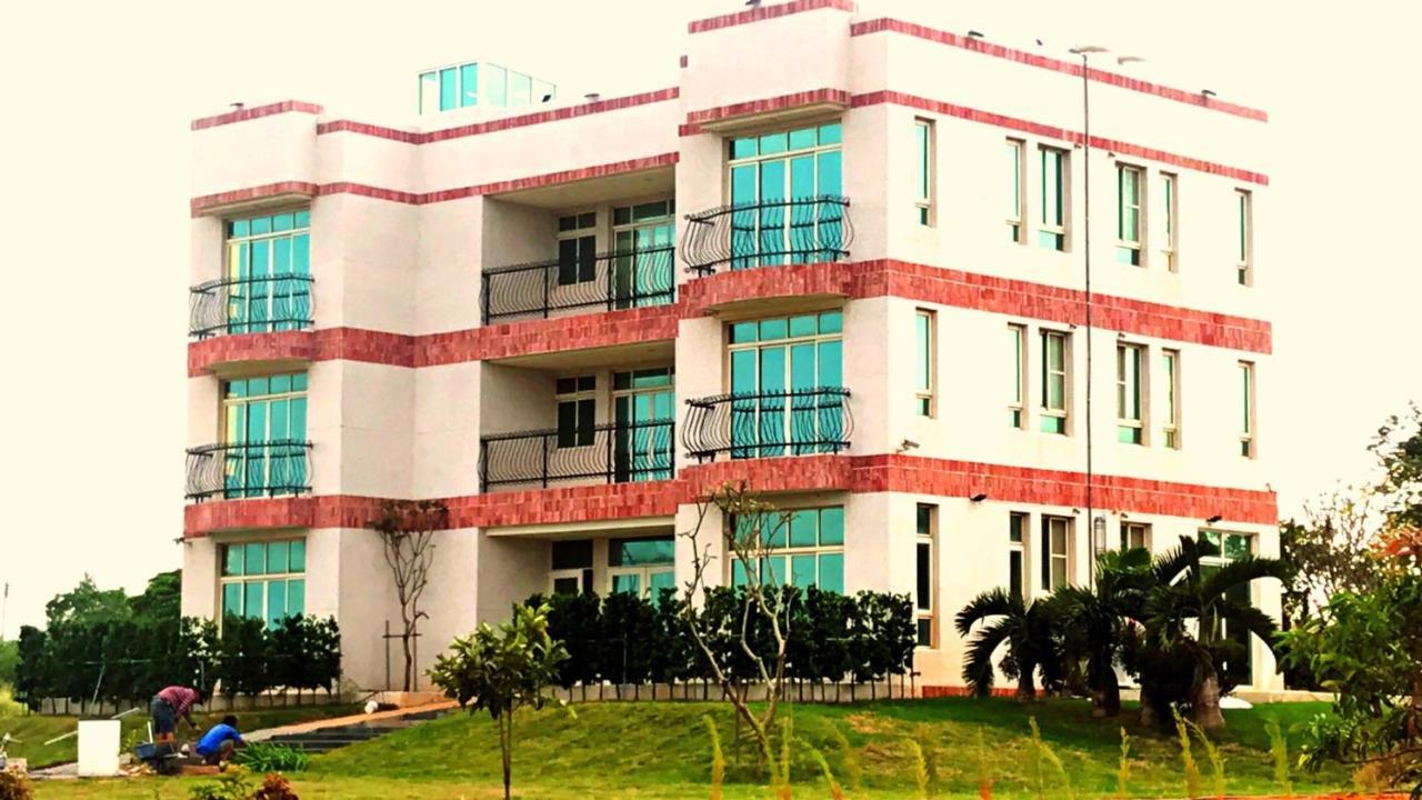 Full Moon Resort Hengchun South Gate Exterior photo